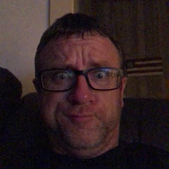 Meet your Posher, Brownlow - Picture 1 of 1